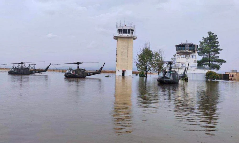 Ασφαλή τα πάνω από 100 ελικόπτερα που στάθμευαν στη βάση στο Στεφανοβίκειο